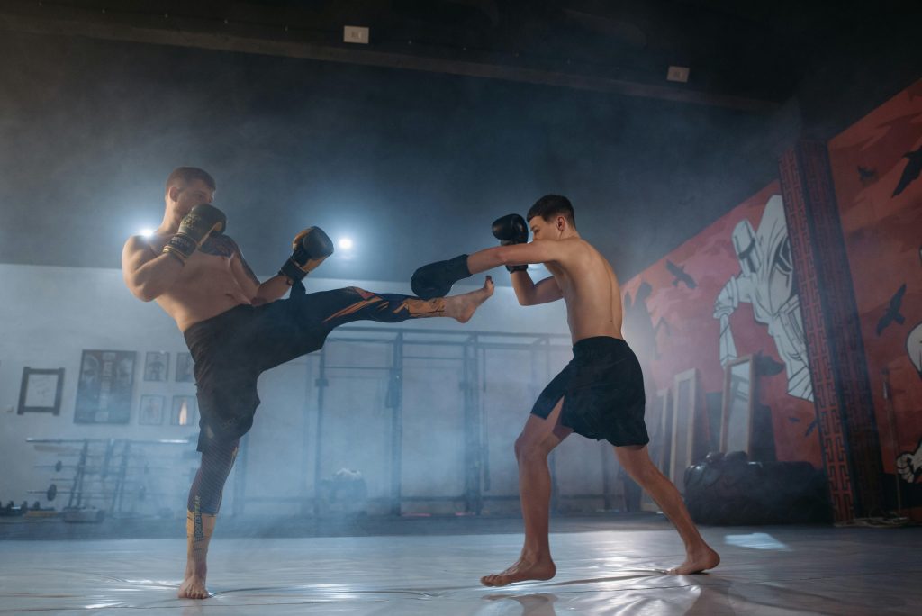 Diferencia entre MMA y Kick Boxing: ¡Descubre la Clave para Transformar Tu Vida en 7 Pasos! 2